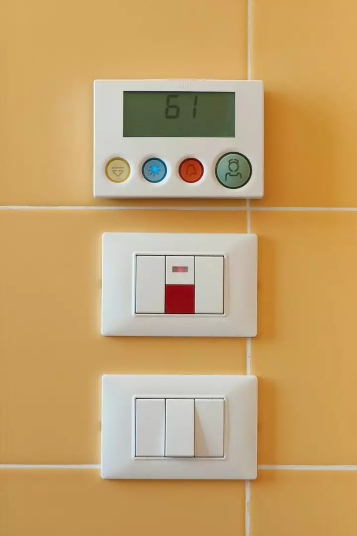 Sanita istituto salvi centro anziani vicenza plana placche muro