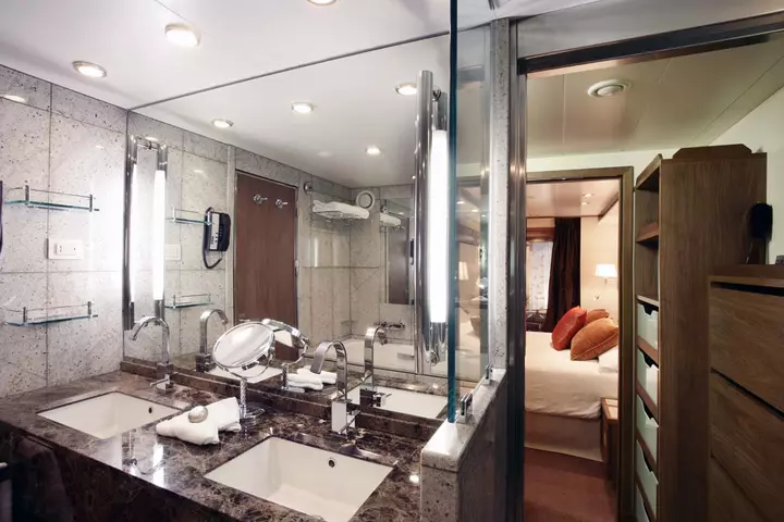 Yacht mariotti seabourn sojourn plana bagno