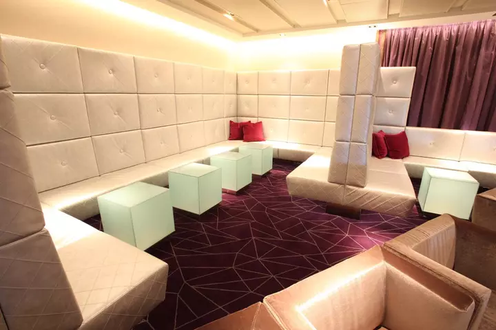 Yacht mariotti seabourn sojourn plana zona relax