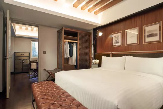 Vimar The Barracks Hotel suite bedroom